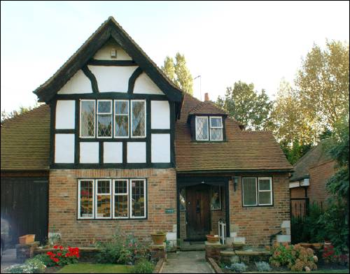 48  Vivian Way